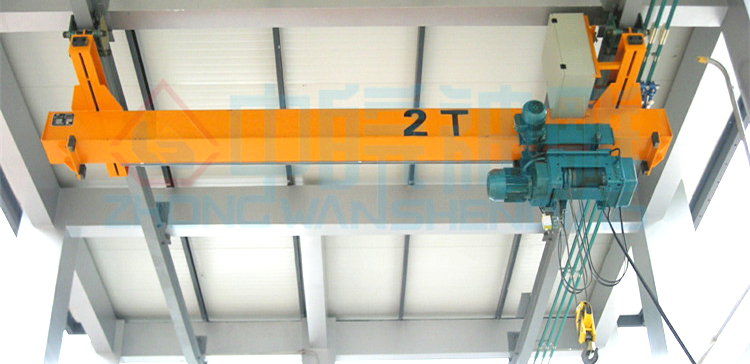 生物科技型企業(yè)儀器設備生產車間案例：LX型電動單梁懸掛起重機2t-4m